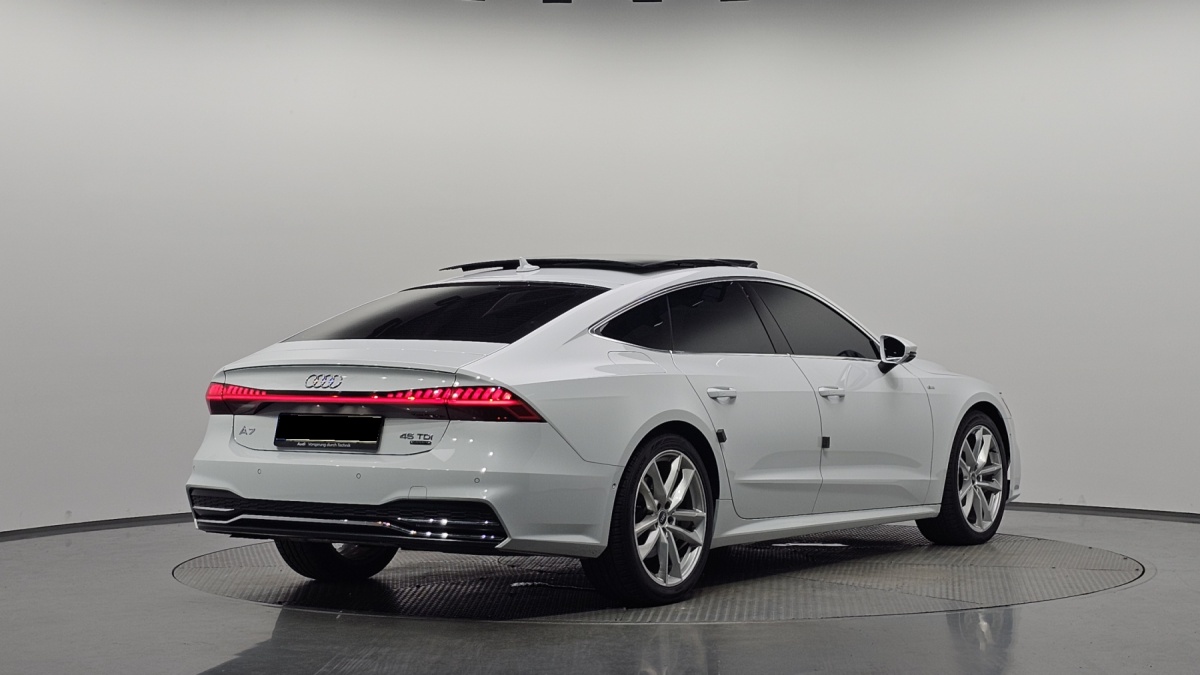 Audi A7, 2021 — фото 2 из 12