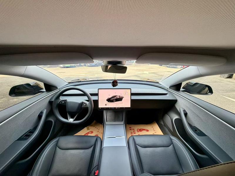 Tesla Model 3, 2023 — фото 7 из 10