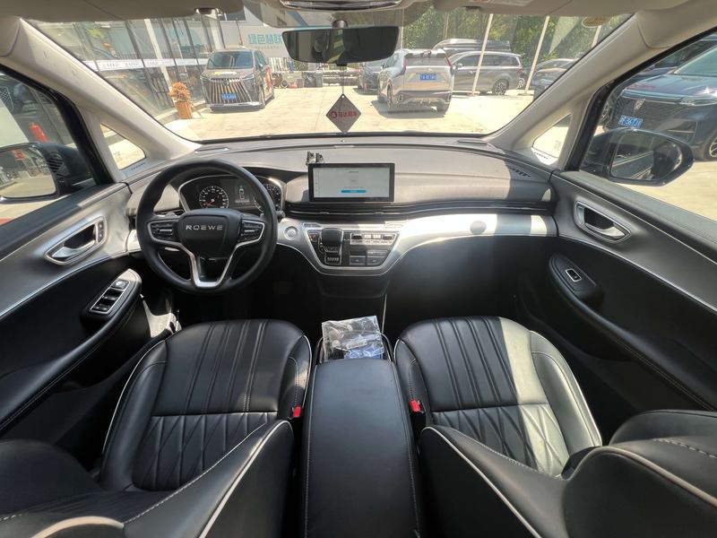 Roewe iMax 8, 2022 — фото 7 из 12