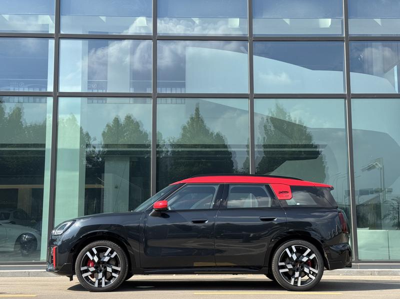 Mini Countryman JCW, 2025 — фото 3 из 12