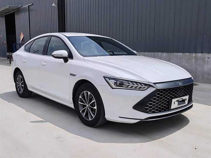 BYD Qin Plus, 2023 — фото 3 из 9