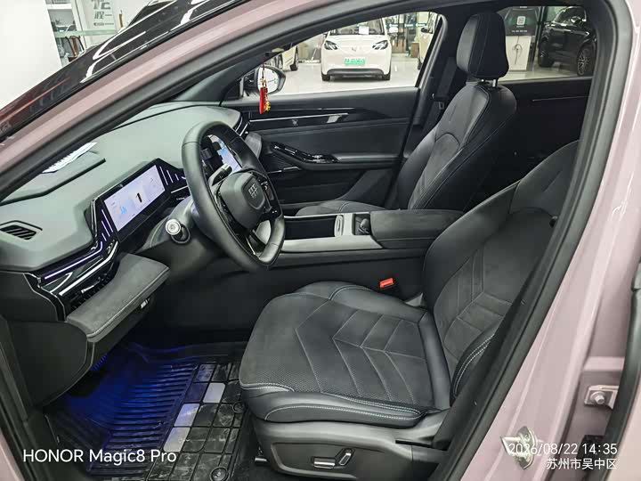 Geely Galaxy L6, 2024 — фото 6 из 9
