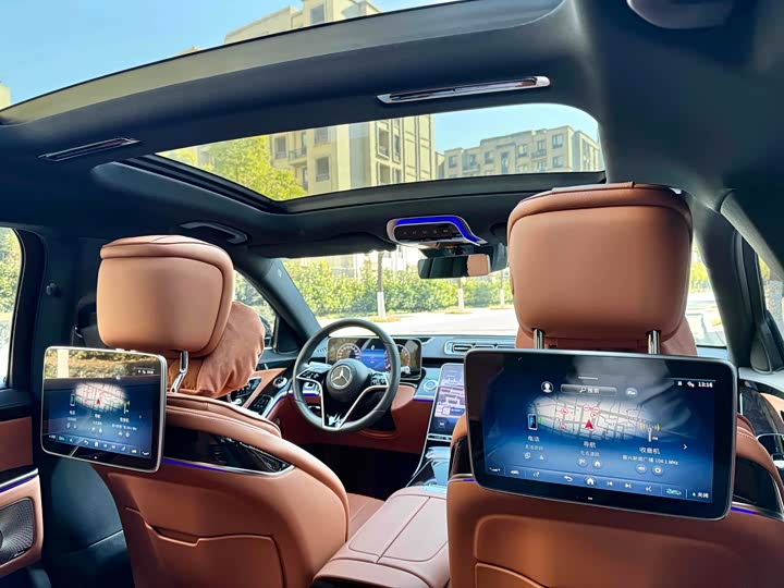Mercedes-Benz S-Class, 2024 — фото 7 из 9