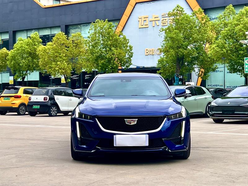 Cadillac CT5, 2023 — фото 2 из 12