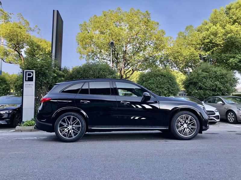 Mercedes-Benz GLC-Class AMG, 2025 — фото 6 из 11
