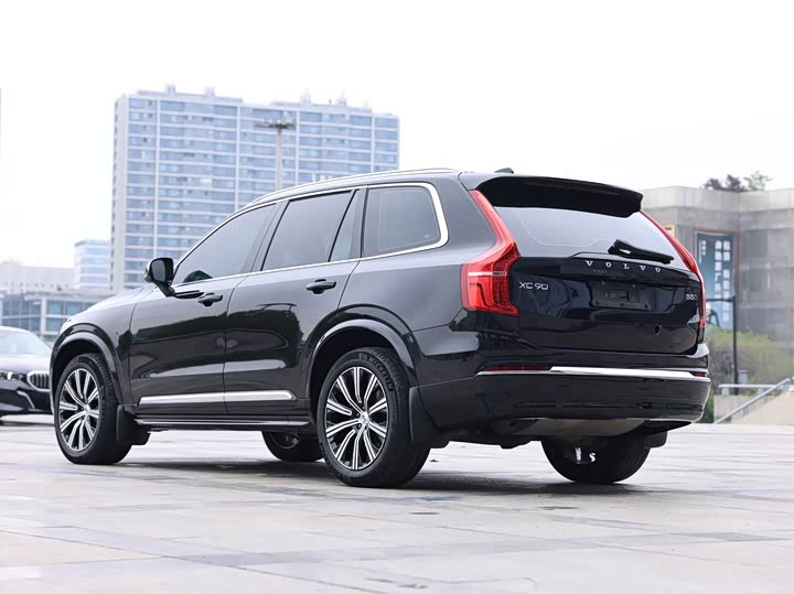 Volvo XC90, 2023 — фото 6 из 9