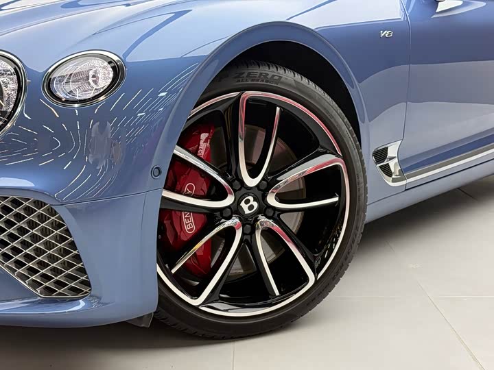 Bentley Continental GT, 2022 — фото 6 из 9