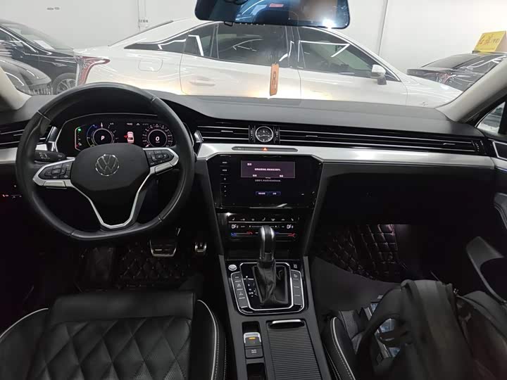 Volkswagen Magotan GTE Hybrid, 2023 — фото 6 из 9