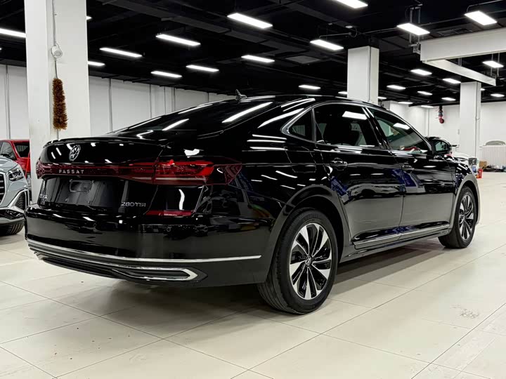 Volkswagen Passat, 2022 — фото 7 из 9