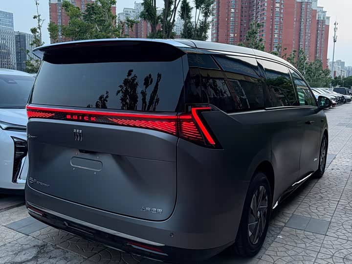 Buick GL8 Hybrid, 2026 — фото 6 из 9