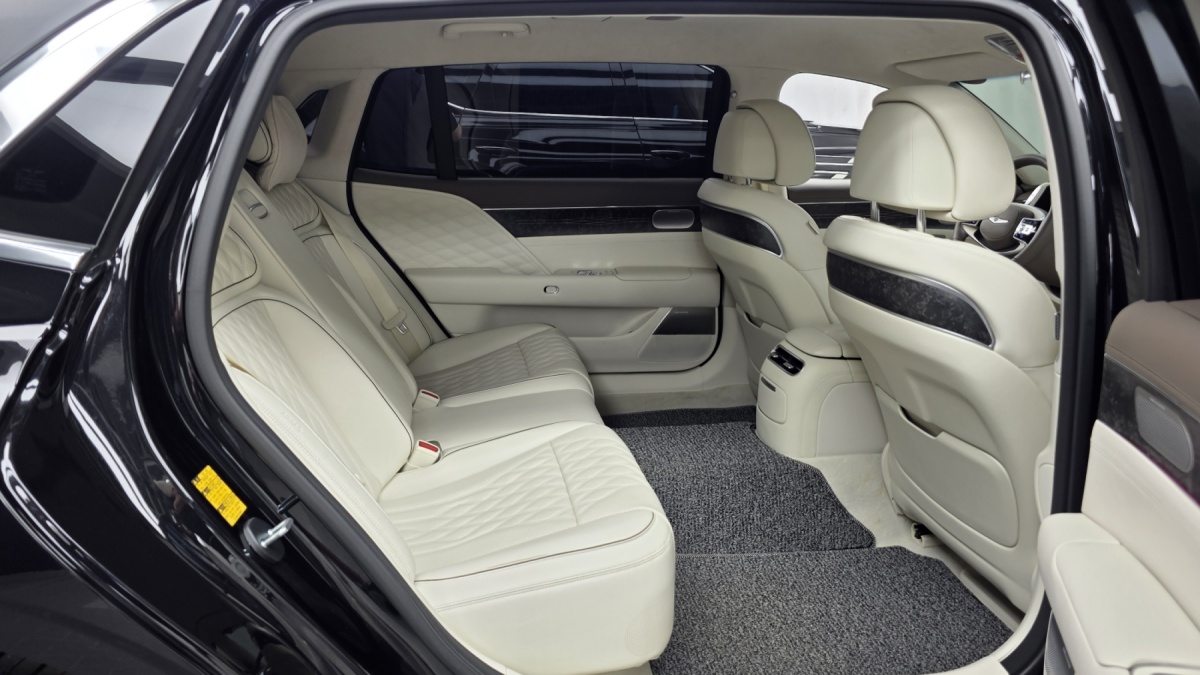 Genesis G90, 2023 — фото 11 из 12
