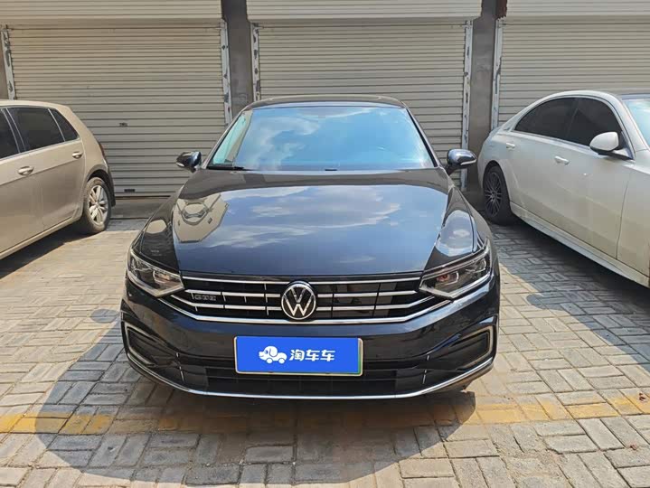 Volkswagen Magotan GTE Hybrid, 2023 — фото 2 из 9