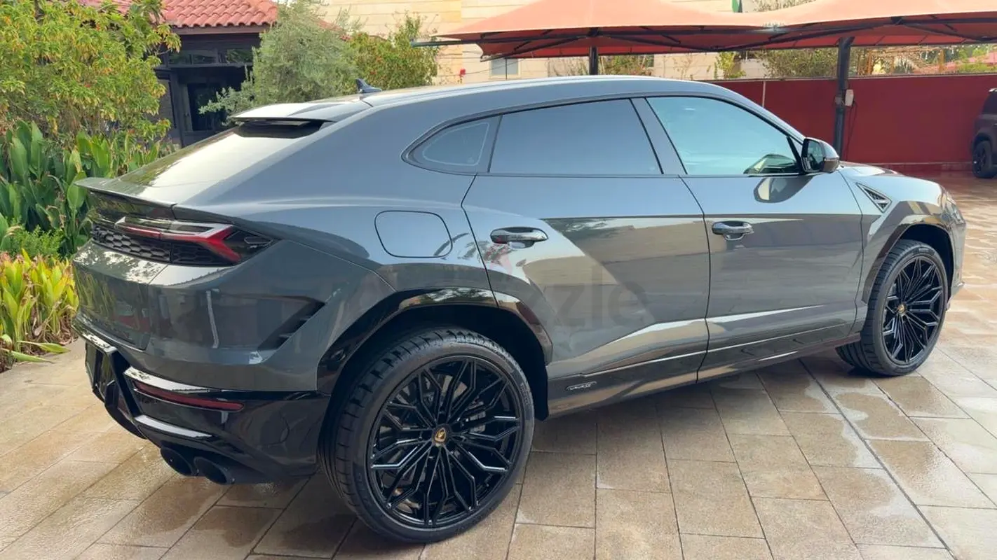 Lamborghini Urus, 2026 — фото 5 из 10