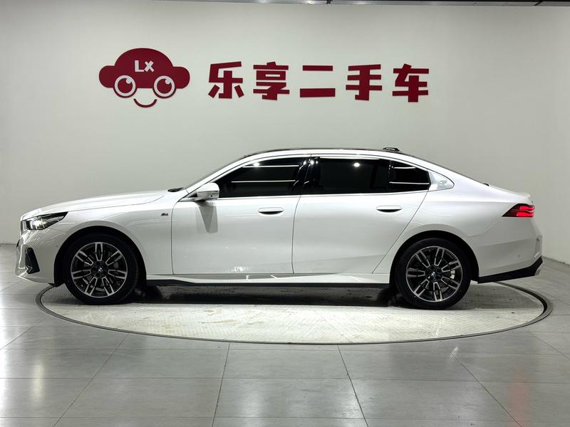 BMW 5 Series, 2024 — фото 4 из 12