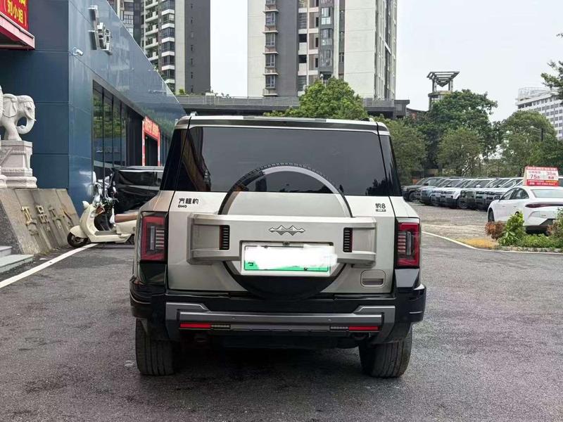 BYD FangChengBao Leopard 8, 2025 — фото 5 из 10