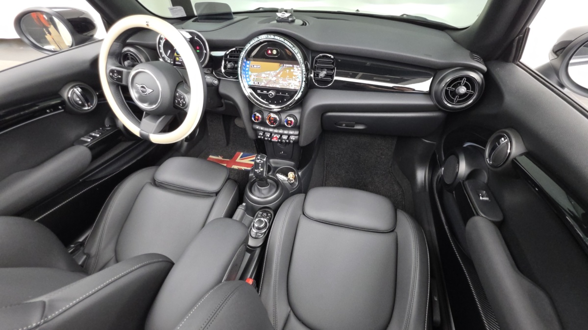 Mini Cooper Convertible, 2024 — фото 6 из 12