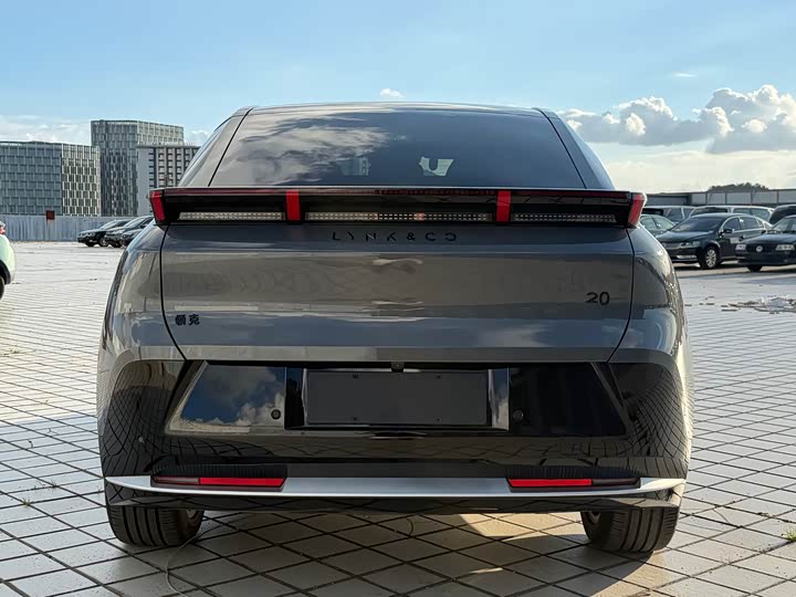 Lynk & Co Z20, 2024 — фото 5 из 9