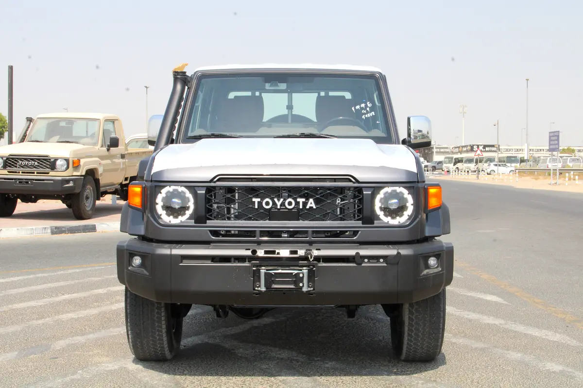 Toyota Land Cruiser 70 Series, 2026 — фото 2 из 10