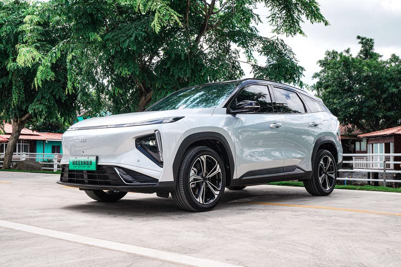 Geely Galaxy L7, 2024 — купить в Перми под ключ