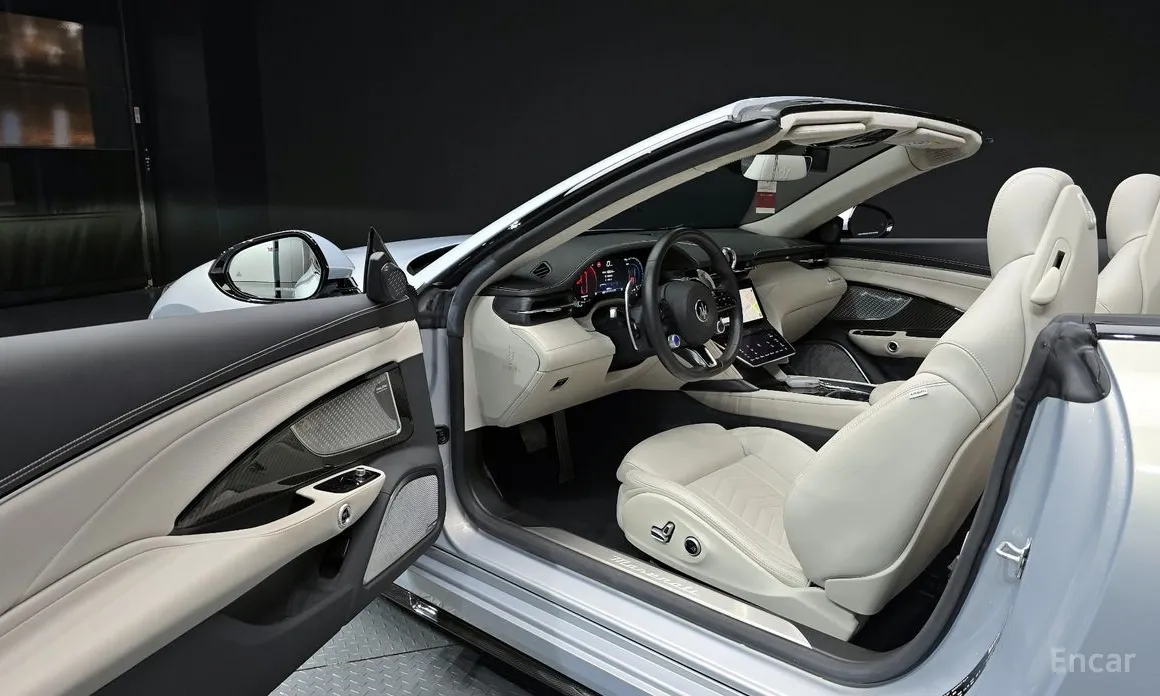 Maserati GranCabrio, 2024 — фото 10 из 12