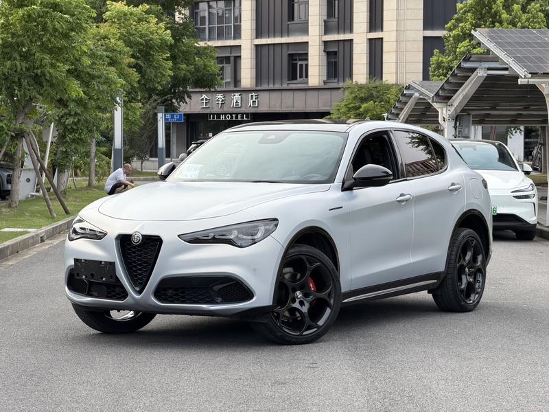 Alfa Romeo Stelvio, 2023 — купить в Воронеже под ключ