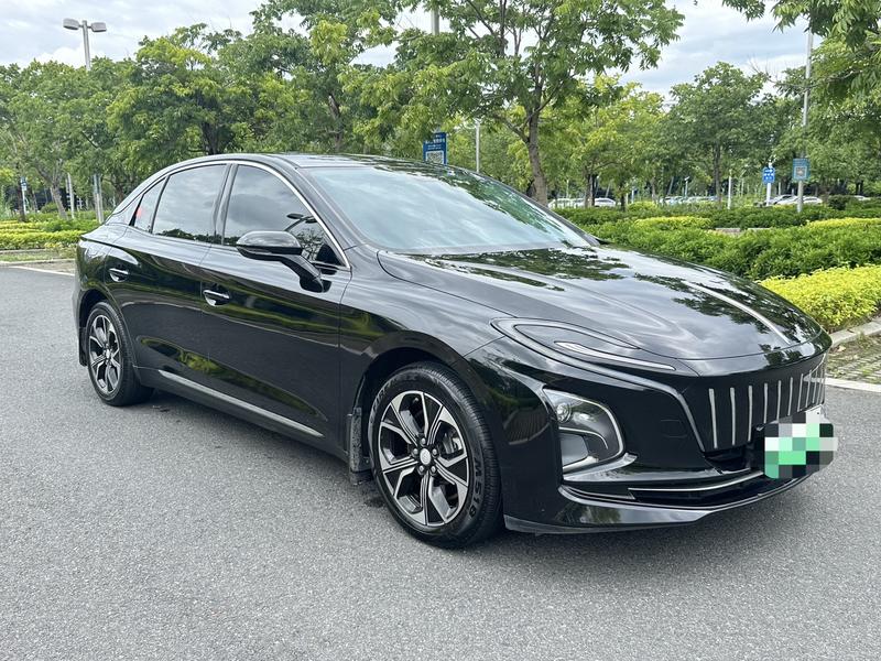 Hongqi E-QM5, 2024 — фото 3 из 12