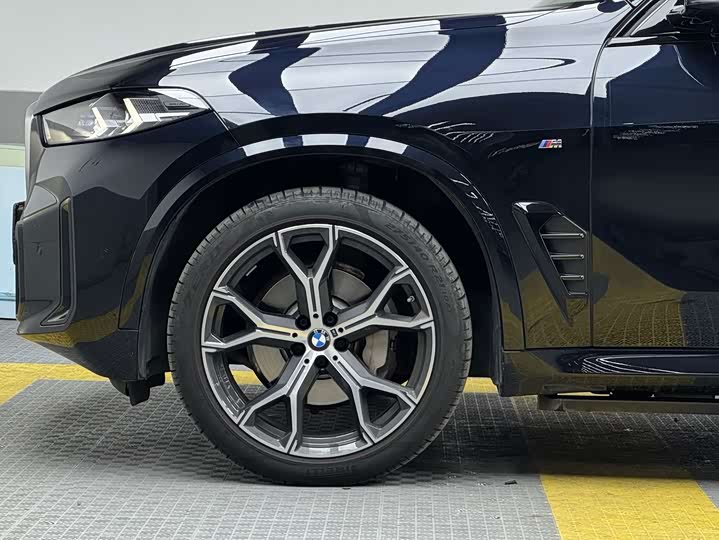 BMW X5, 2025 — фото 8 из 9