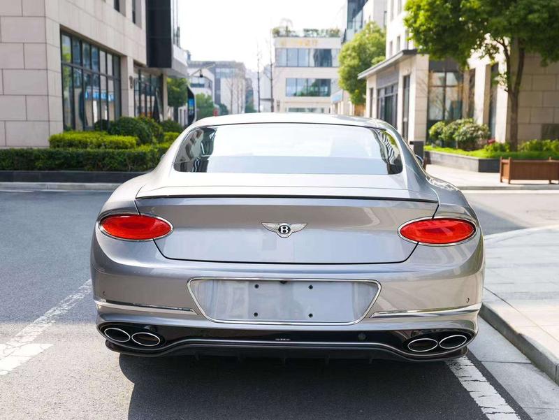 Bentley Continental GT, 2023 — фото 5 из 11