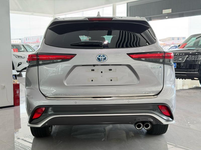 Toyota Crown Kluger, 2022 — фото 4 из 12