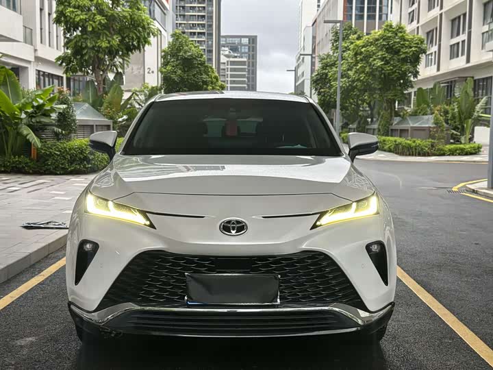 Toyota Venza, 2022 — фото 2 из 9