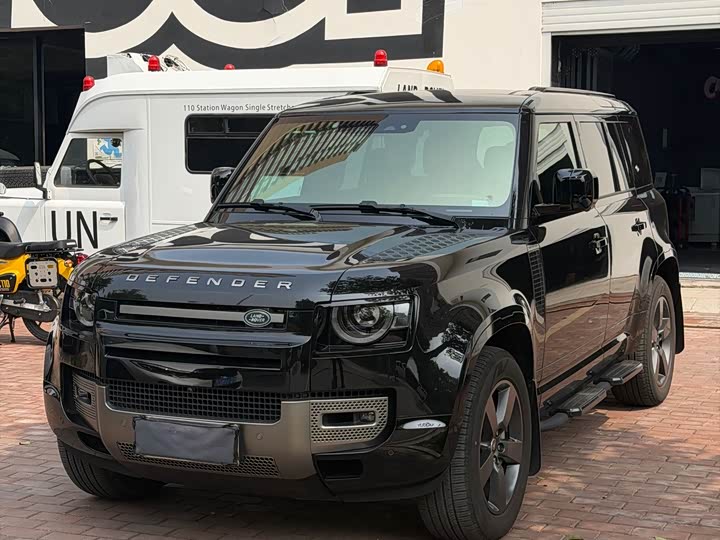 Land Rover Defender, 2024 — фото 2 из 9