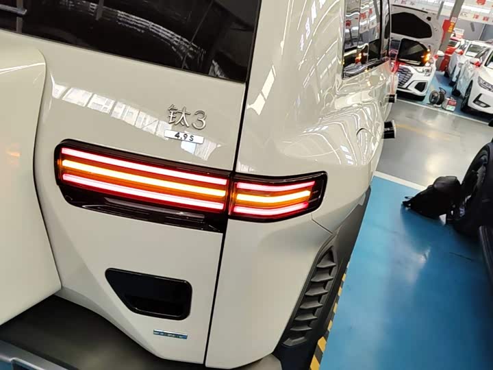 BYD FangChengBao Titanium 3 (Tai 3), 2025 — фото 8 из 9