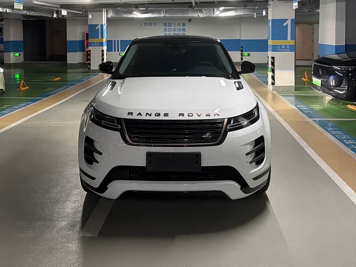 Land Rover Range Rover Evoque L, 2026 — фото 2 из 9