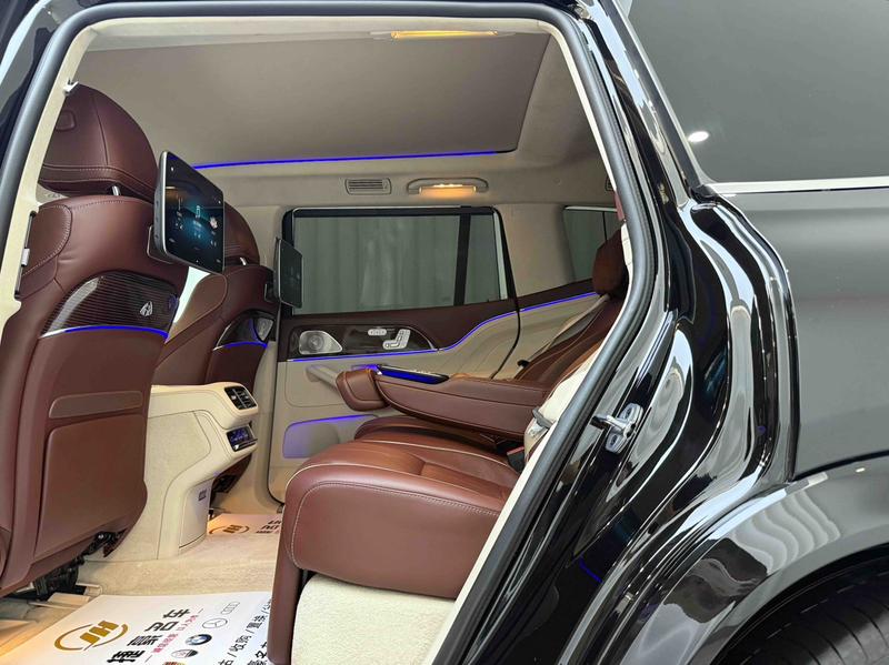 Mercedes-Benz Maybach GLS, 2022 — фото 7 из 8
