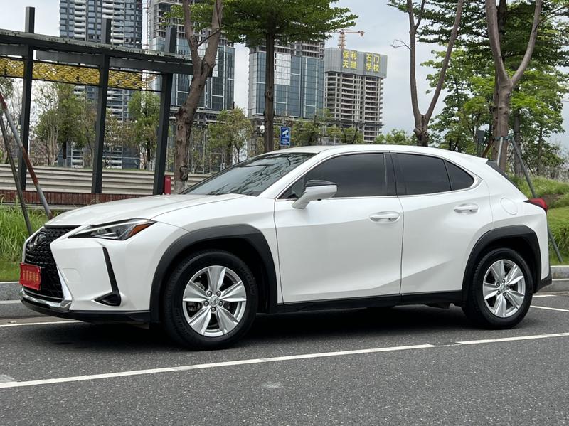 Lexus UX, 2021 — купить в Чебоксарах под ключ