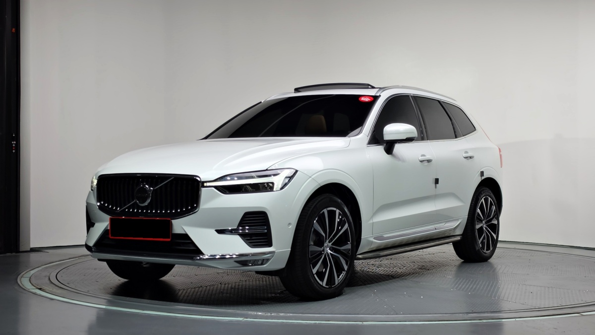 Volvo XC60, 2023 — купить в Санкт-Петербурге под ключ