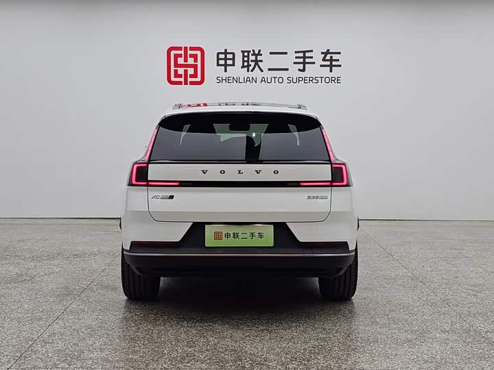 Volvo XC70 Hybrid, 2026 — фото 4 из 9