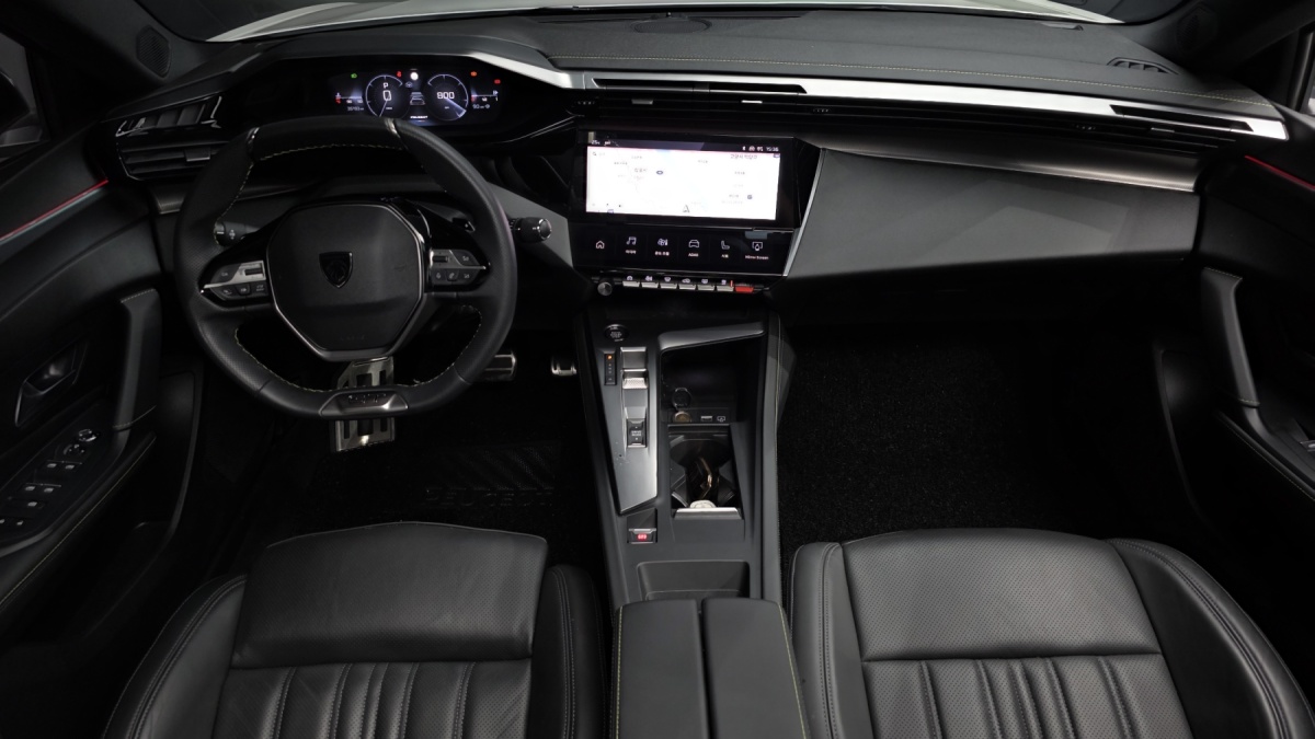 Peugeot 408, 2023 — фото 7 из 12