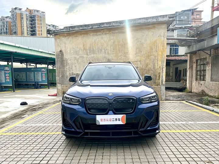 BMW iX3, 2022 — фото 3 из 9