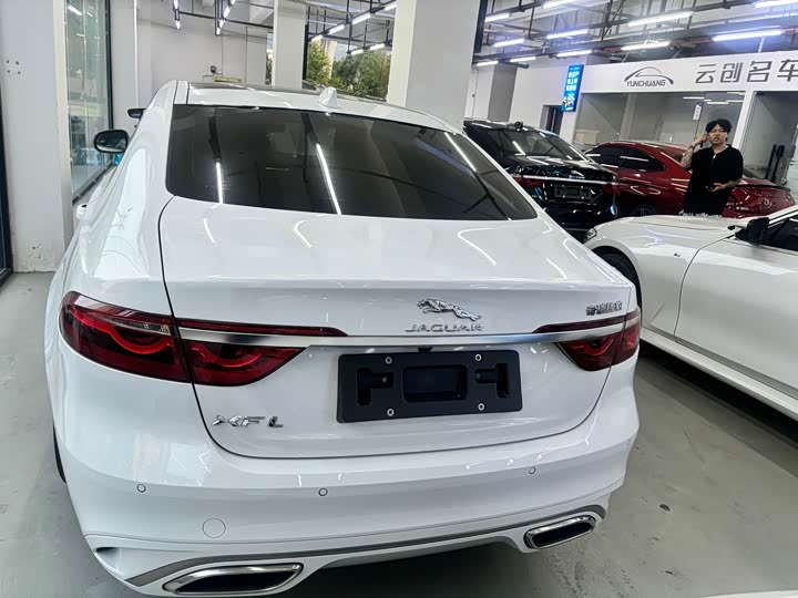 Jaguar XF L, 2023 — фото 5 из 9