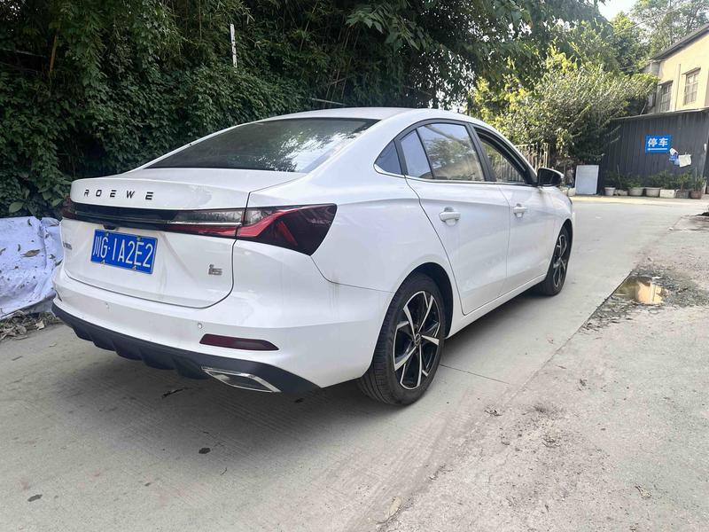 Roewe i5, 2024 — фото 5 из 10