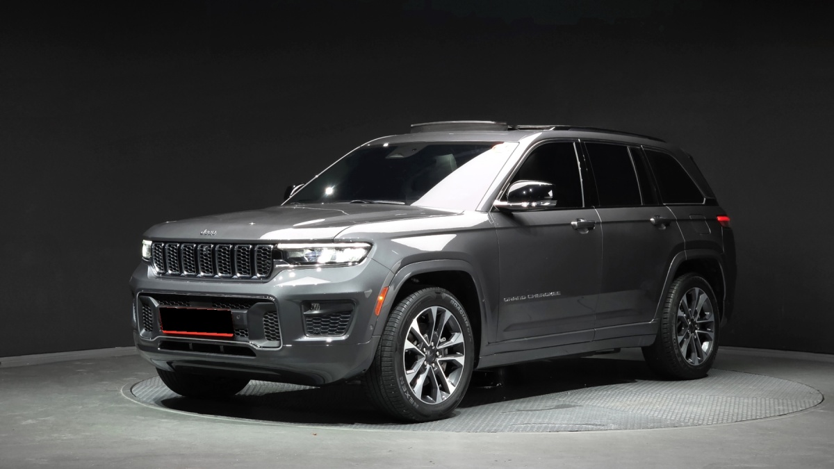 Jeep Cherokee, 2023 — купить в Туле под ключ