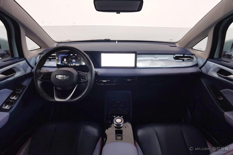 Geely Geometry E Firefly, 2022 — фото 8 из 12