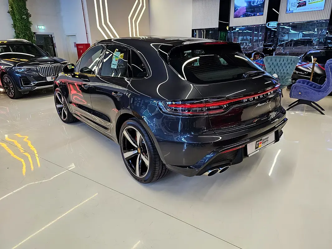 Porsche Macan, 2024 — фото 7 из 10