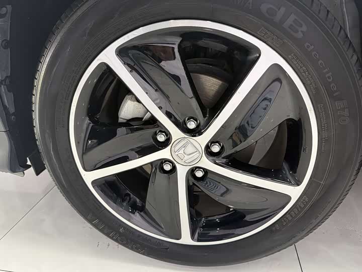 Honda Vezel, 2021 — фото 7 из 9