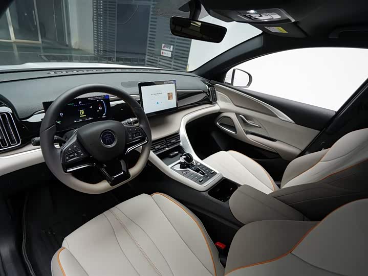 BYD Song Pro Hybrid, 2025 — фото 3 из 9