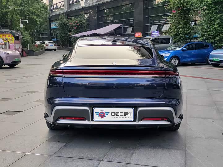 Shangjie (Huawei × SAIC) Z7, 2026 — фото 5 из 9