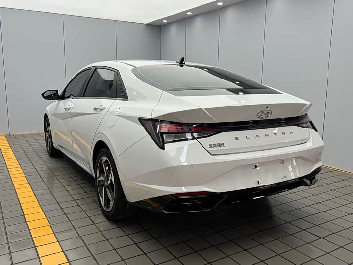 Hyundai Elantra N line, 2022 — фото 4 из 9