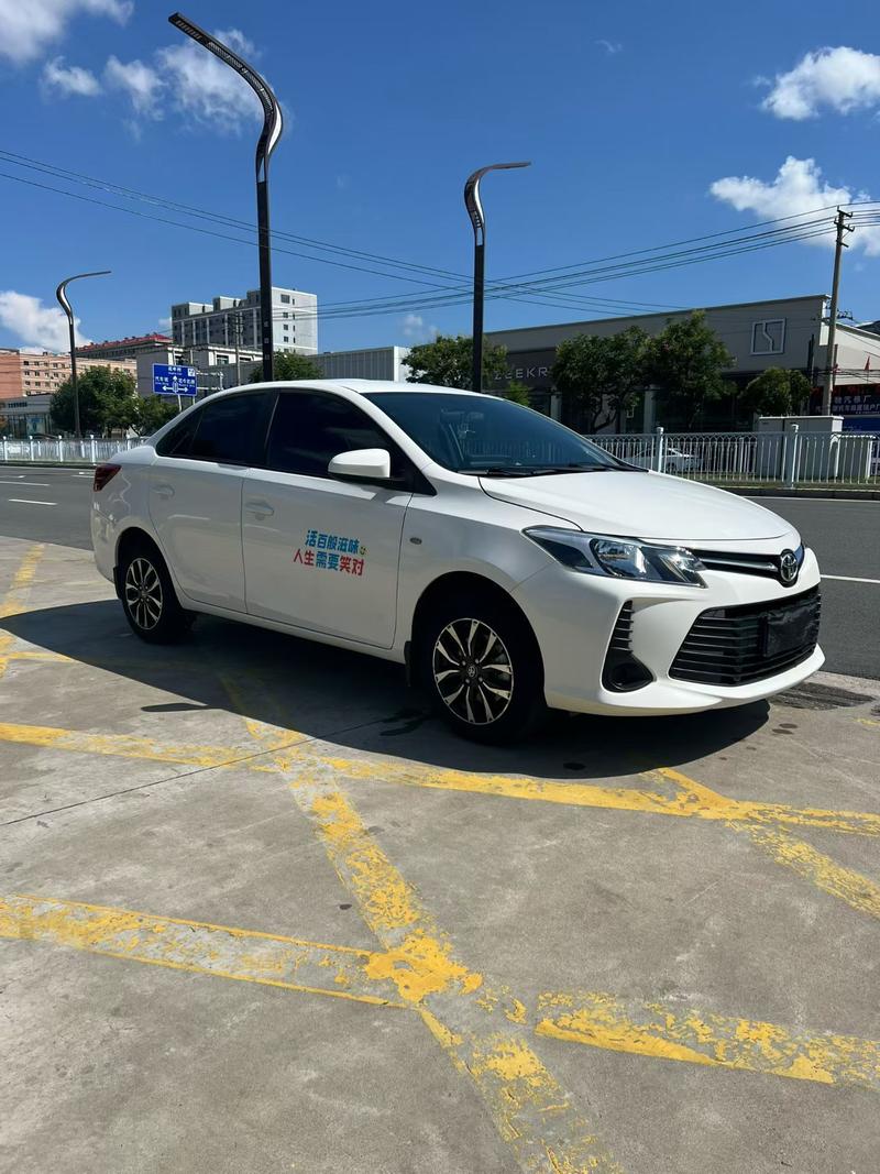 Toyota Vios, 2022 — фото 3 из 8