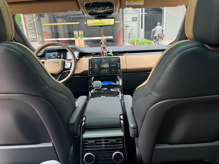 Land Rover Range Rover Sport, 2024 — фото 8 из 9